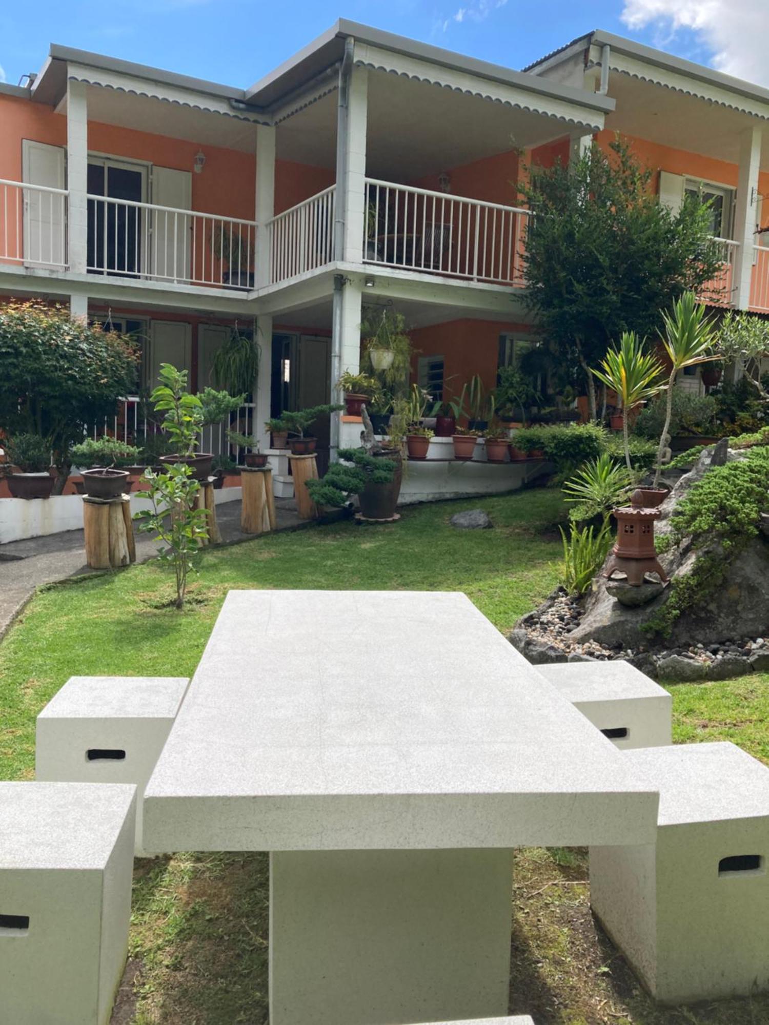 Les Begonias Villa Cilaos Exterior photo